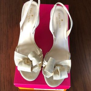 Kate Spade Maribeth Gold Heels with Bow - size 8